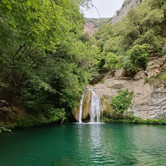 Excursió Sadernes, gorg blau i salt del brull